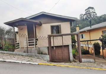 Casa em carlos barbosa/ rs - bairro aurora