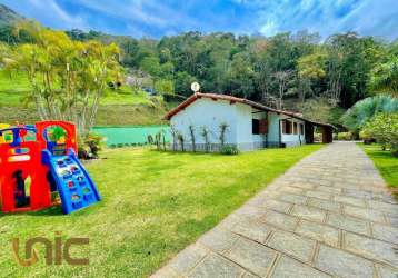 Casa com 4 dormitórios à venda, 550 m² por r$ 2.500.000,00 - três córregos - teresópolis/rj