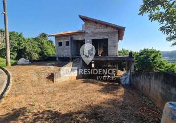 Casa em construção á venda! entrega como está... em obras