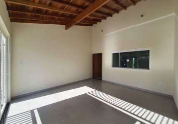 Casa térrea em indaiatuba, vila castelo branco com 2 quartos e 1 suíte - 115 m²