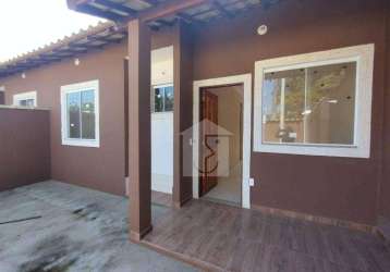 Casa com 2 dormitórios à venda, 55 m² por r$ 280.000,00 - bambuí - maricá/rj