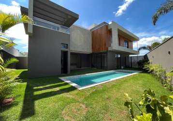 Casa alto padrão no condomínio jardim versailles