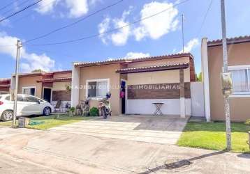 Casa em condomínio no araçagy com 02 quartos toda reformada