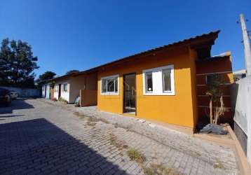 Casa térrea 02 dormitórios com suíte em condomínio nos ingleses, florianópolis, sc