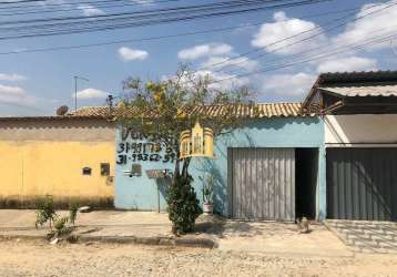 Casa à venda em esmeraldas-mg: 2 quartos, 1 sala, 1 banheiro, 1 vaga - bairro dumaville - 60m² de área!