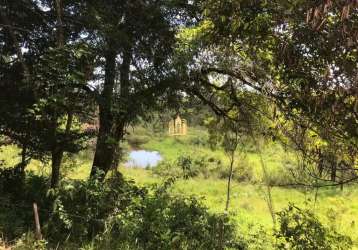 Sitio em cachoeira - esmeraldas