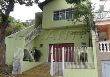 Casa terrea de 200m² com 3 quartos em horto florestal