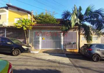 Sobrado de 181m² com 4 quartos em vila augusta