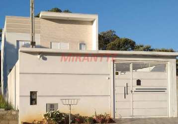 Sobrado de 160m² com 3 quartos em laranjeiras