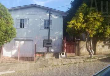 Casa com 3 quartos à venda na rua tiradentes, 1010, sagrada família, caxias do sul, 87 m2 por r$ 320.000