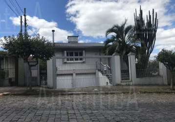 Casa com 4 quartos à venda na rua josé de carli, 531, universitário, caxias do sul, 297 m2 por r$ 1.200.000