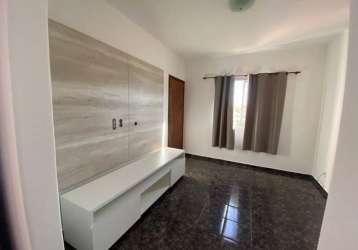 Apartamento 2/4 suite armarios