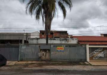 Casa com 3 quartos à venda na quadra qe 24, guará i, brasília, 200 m2 por r$ 600.000