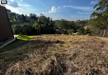 Terreno em declive no serra dos cristais, com 1.700 m² por r$ 295.000 - serra dos lagos - cajamar/sp