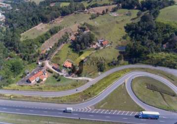 Sítio à venda itatiba 68.000 m2, na beira da d. pedro, 6 casas , água de mina; rancho, paiol. sabesp próxima com expansão da rede.