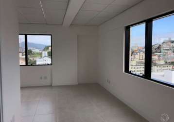 Sala comercial de 33.06m² no bairro estreito