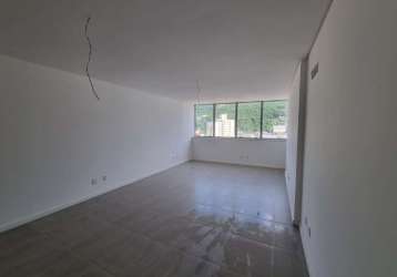 Sala comercial de 38.35m² no bairro saco dos limões