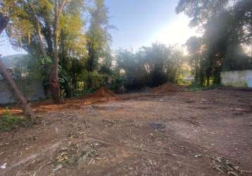 Amplo terreno à venda no rio tavares