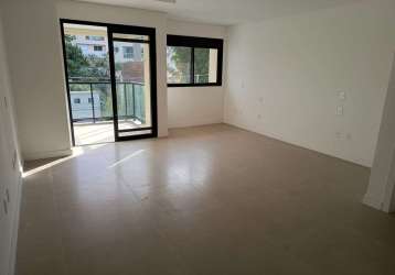 Amplo apartamento, studio no bairro canasvieiras - florianópolis.