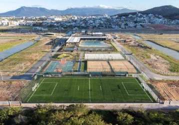 Terreno com 306,03 m²  de área total no bairro pedra branca