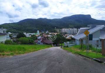 Terreno de 419.34m² no bairro pedra branca