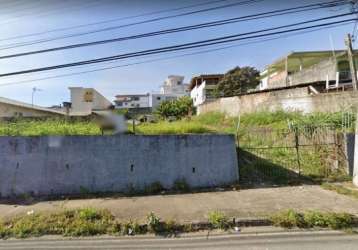 Terreno de 771m² no bairro barreiros