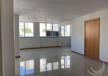 Prédio de 594m² no bairro centro