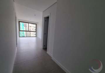 Apartamento de 1 dorm no bairro carvoeira