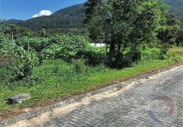 Terreno de 450m² no bairro praia de fora