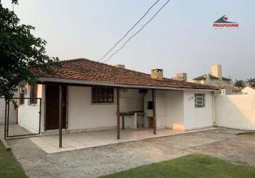 Casa com 3 quartos à venda na rua desembargador maurílio coimbra, 135, canasvieiras, florianópolis, 63 m2 por r$ 1.250.000