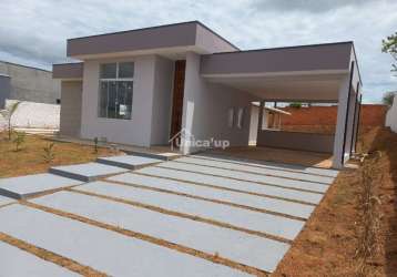 Casa (terrea) para venda, 3 dorm(s), 3 suite(s), 4 vaga(s), 242 m²