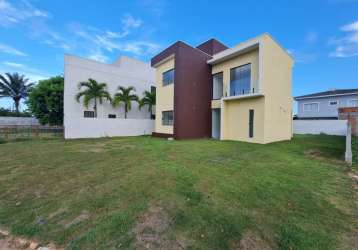 Excelente casa à venda com 4/4 sendo 3 suítes. cond. reserva mundo verde