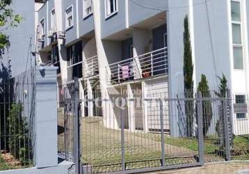 Casa com 2 quartos à venda na rua vittorio tatto, 173, ana rech, caxias do sul por r$ 270.000