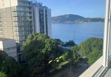 Lindo apartamento no ingá com vista mar