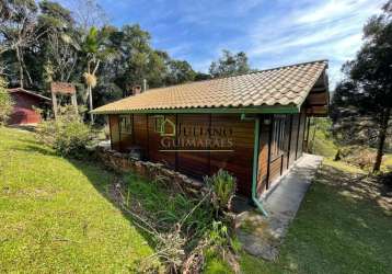 Linda casa em madeira nobre com 120m2, no condomínio sossego do rancho em rancho queimado/sc