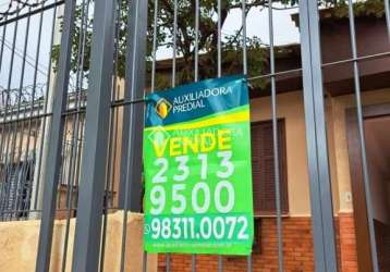 Casa com 3 quartos à venda na avenida sergipe, 67, glória, porto alegre, 200 m2 por r$ 790.000