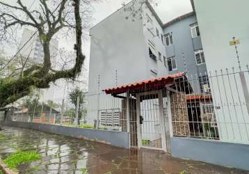 Apartamento com 2 quartos à venda na travessa lancaster, 50, são sebastião, porto alegre, 51 m2 por r$ 240.000