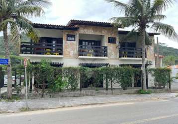 Casa em condomínio fechado com 4 quartos à venda na frente mercado adelino, 520, capão, garopaba por r$ 3.500.000