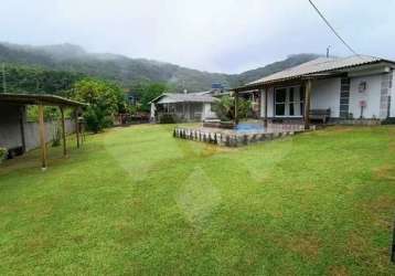 Casa em condomínio fechado com 3 quartos à venda na marcolina ana cardoso, 1, encantada, garopaba por r$ 650.000