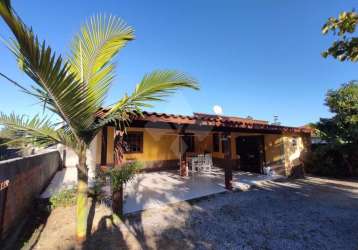 Casa com 3 quartos para alugar na manoel ferreira, 830, campo duna, garopaba por r$ 2.300