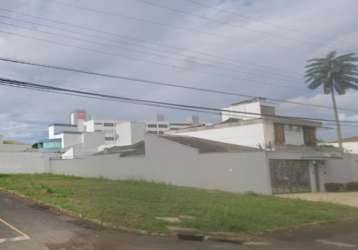 Terreno de esquina no bairro karaiba