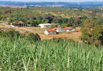 Linda fazenda a beira da rodovia castelo branco em sorocaba ou