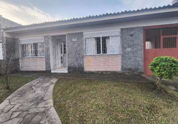 Casa com 2 quartos à venda na rua aneron corrêa de oliveira, 184, jardim do salso, porto alegre por r$ 650.000