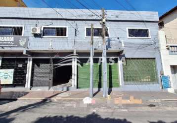 Excelente ponto comercial, na melhor localização do bairro de fátima, medindo 55m², 02 banheiros, am