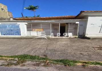 Excelente casa comercial localizada na soledade com 300 metros quadrados, imóvel contendo, cozinha ,