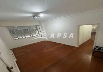 Apartamento em prédio clássico do grajaú com poucos pavimentos, em rua arborizada, tranquila, com gu