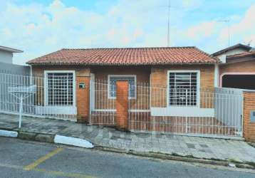 Ótima casa comercial ou residencial para locação em vinhedo/sp.