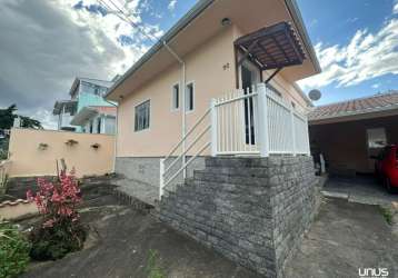 Casa com 2 quartos à venda na rua daniela, 90, bela vista, são josé por r$ 560.000