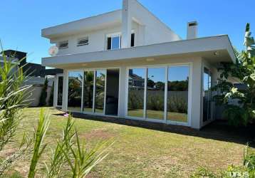 Casa em condomínio fechado com 4 quartos à venda na rodovia aparício ramos cordeiro, 180, campeche, florianópolis por r$ 2.800.000