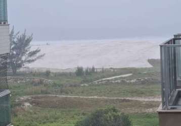 Linda cobertura com vista mar em cabo frio